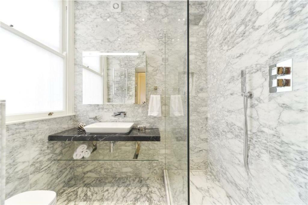Beautiful 1 Bedroom Apartment Ovington Square Londra Esterno foto